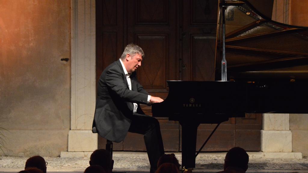 Boris Berezovsky en concert sur le Parvis St Michel,Menton,9/8/16