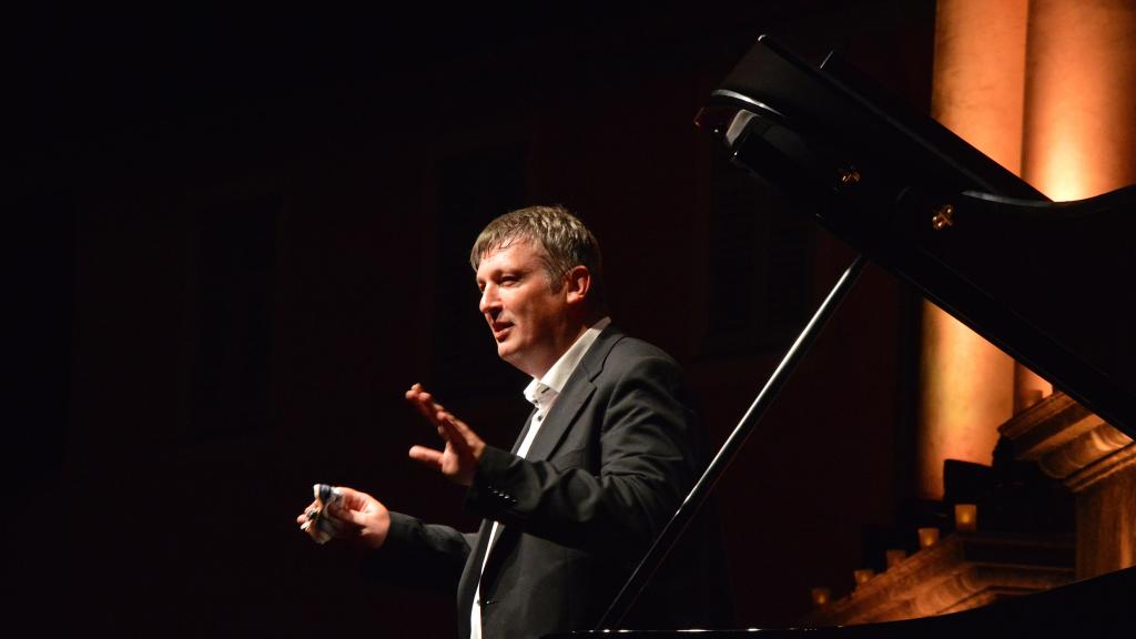 Dsc_0214Boris Berezovsky en concert sur le Parvis St Michel,Menton,9/8/16, Copyright Ch. Merle