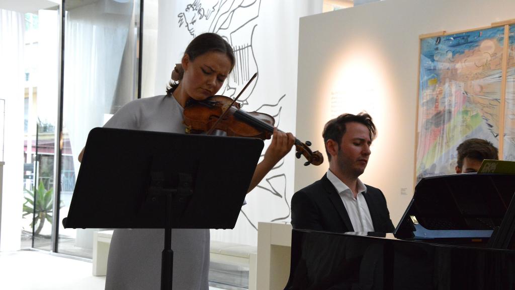 1/8/17 Alexandra CONUNOVA,VIOLON, Michail LIFITS,PIANO, Paul Emanuel THOMAS, MUSÉE COCTEAU, PHOTO CH.MERLE