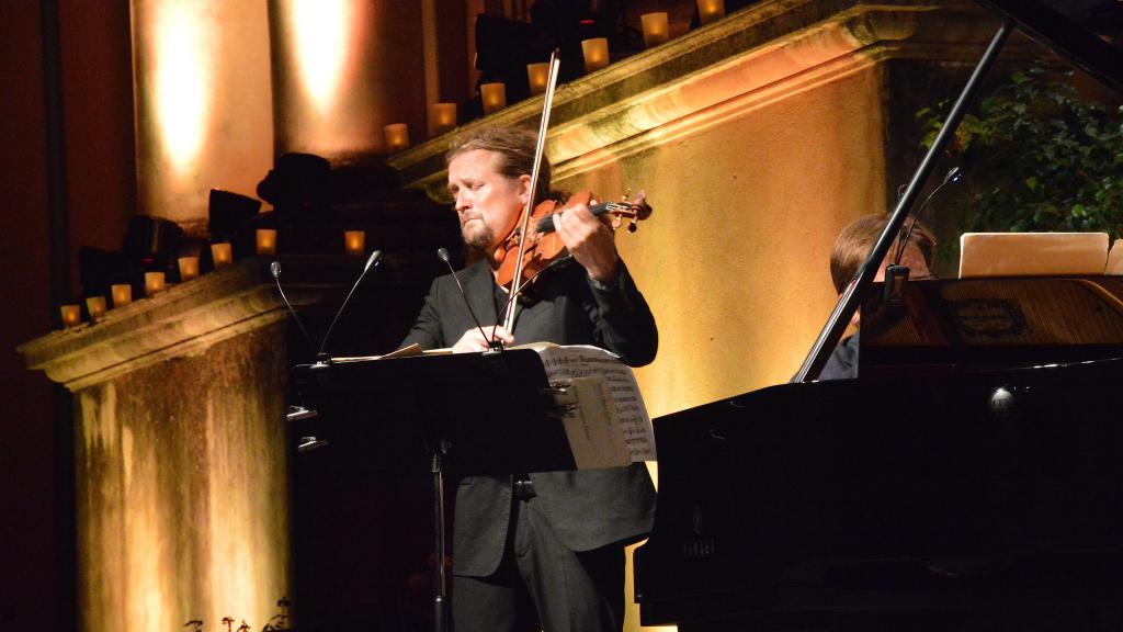 5/8/17 Parvis St Michel,Festival de Musique de Menton,ChristianTETZLAFF,Violon et Leif Ove ANDNSNES Piano (Photo Ch MERLE)