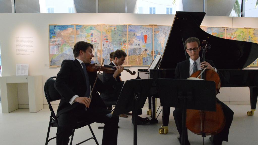 6/8/17 au Musée Cocteau à Menton le trio BUSH,M. VAN BELLEN ,Violon;O.EPSTEIN,Violoncelle;Omri EPSTEIN,Piano(photoCh Merle)