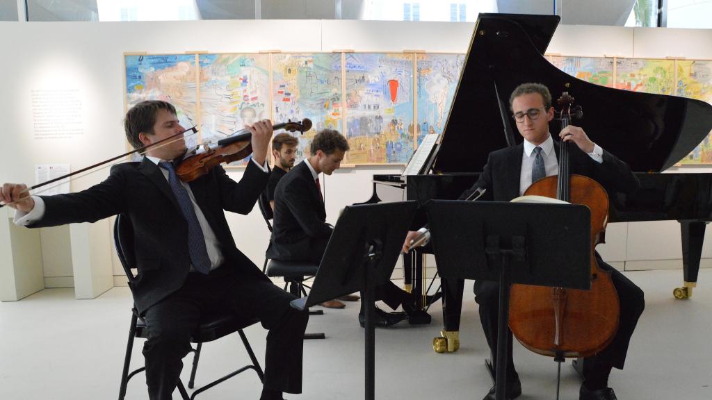 6/8/17 au Musée Cocteau à Menton le trio BUSH,M. VAN BELLEN ,Violon;O.EPSTEIN,Violoncelle;Omri EPSTEIN,Piano(photoCh Merle)