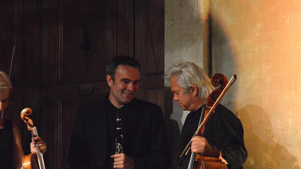 le 8/8/17 au Festival de Musique de Menton,  Clemens HAGEN ,violoncelle avec Jôrg WIDMANN , clarinette  (photoCh MERLE)
