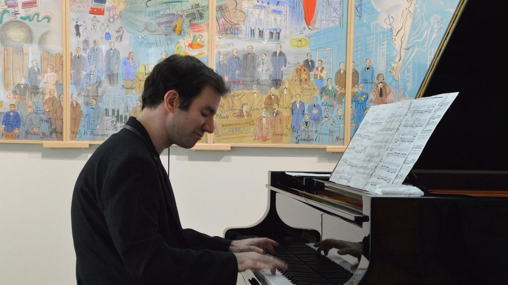 le 9/8/17 au Musée Cocteau à Menton, Iddo BAR-SHAÏ  jouait Couperin,Haydn,Chopin (Photos Ch MERLE)