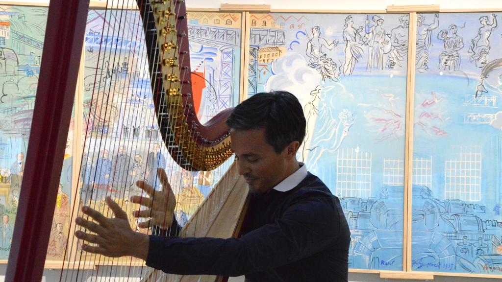 le 11/8/17 Emmanuel CEYSSON  à la Harpe au Musée Cocteau à Menton,(Photo Ch MERLE) 