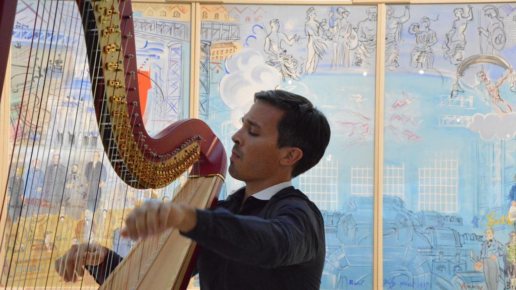 le 11/8/17 Emmanuel CEYSSON  à la Harpe au Musée Cocteau à Menton, (Photo Ch MERLE)