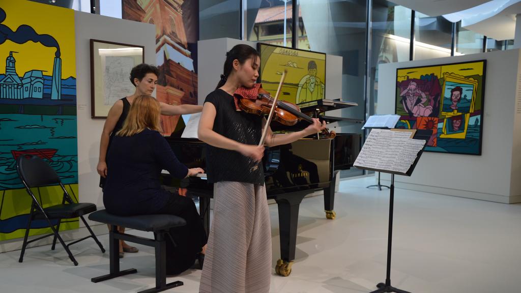 le 5/8/18, Sayaka SHOJI interprète les danses roumaines de Béla BARTOK au Musée Cocteau à Menton(Photo Ch.MERLE)