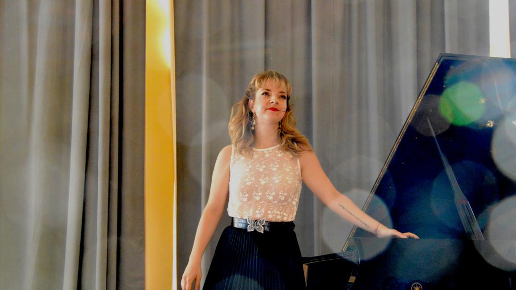 la PIANISTE LISE DE LA SALLE EN CONCERT AU PALAIS DE L'EUROPE (PHOTO Ch. MERLE)