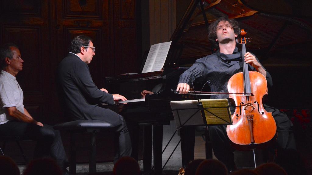 Sur le Parvis, Fasil SAY,piano et Nicolas ALTSTAEDT,violoncelle (PHOTO Ch.MERLE)