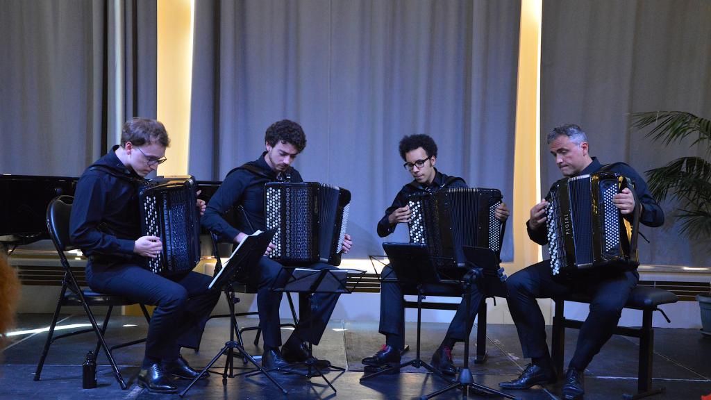 Le quatuor d'accordéons AEOLINA au Palais de l'Europe de Menton interprète la Symphonie Fantastique de H.BERLIOZ(PHOTO Ch.MERLE) 