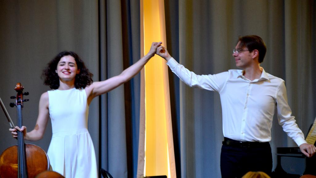 Palais de l'Europe: Anastasia KOBEKINA et Tristan PFAFF (PHOTO CH.MERLE)