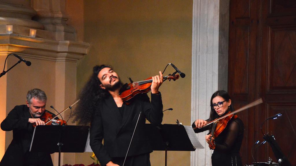 Namandja RADULOVIC dans BRAHMS ( PHOTO CH.MERLE )