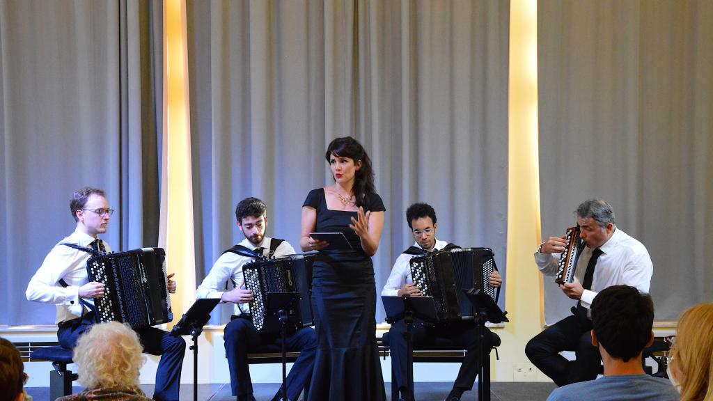 Le quatuor Aéolina et la soprano Camille POUL dans le 4ème Mouvement de la 4 ème Symphonie de G. MAHLER (PHOTO CH.MERLE )